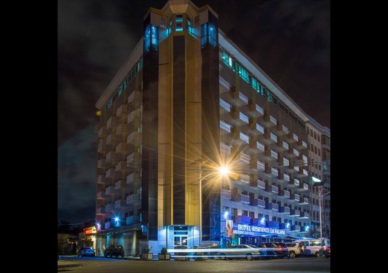 Hotel Residence La Falaise Douala Exterior foto